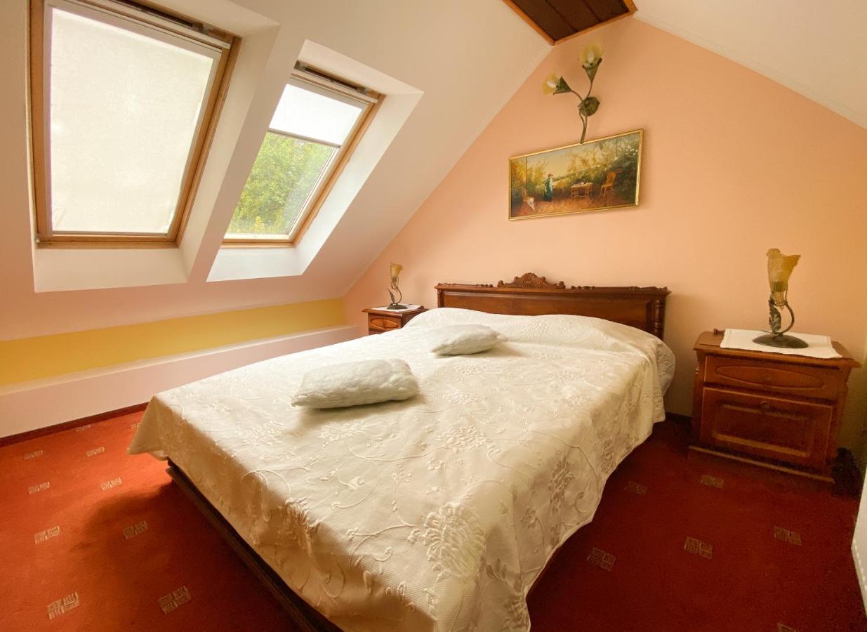Pensiunea Crocus - Sauna & Billiard Poiana Brasov Eksteriør billede