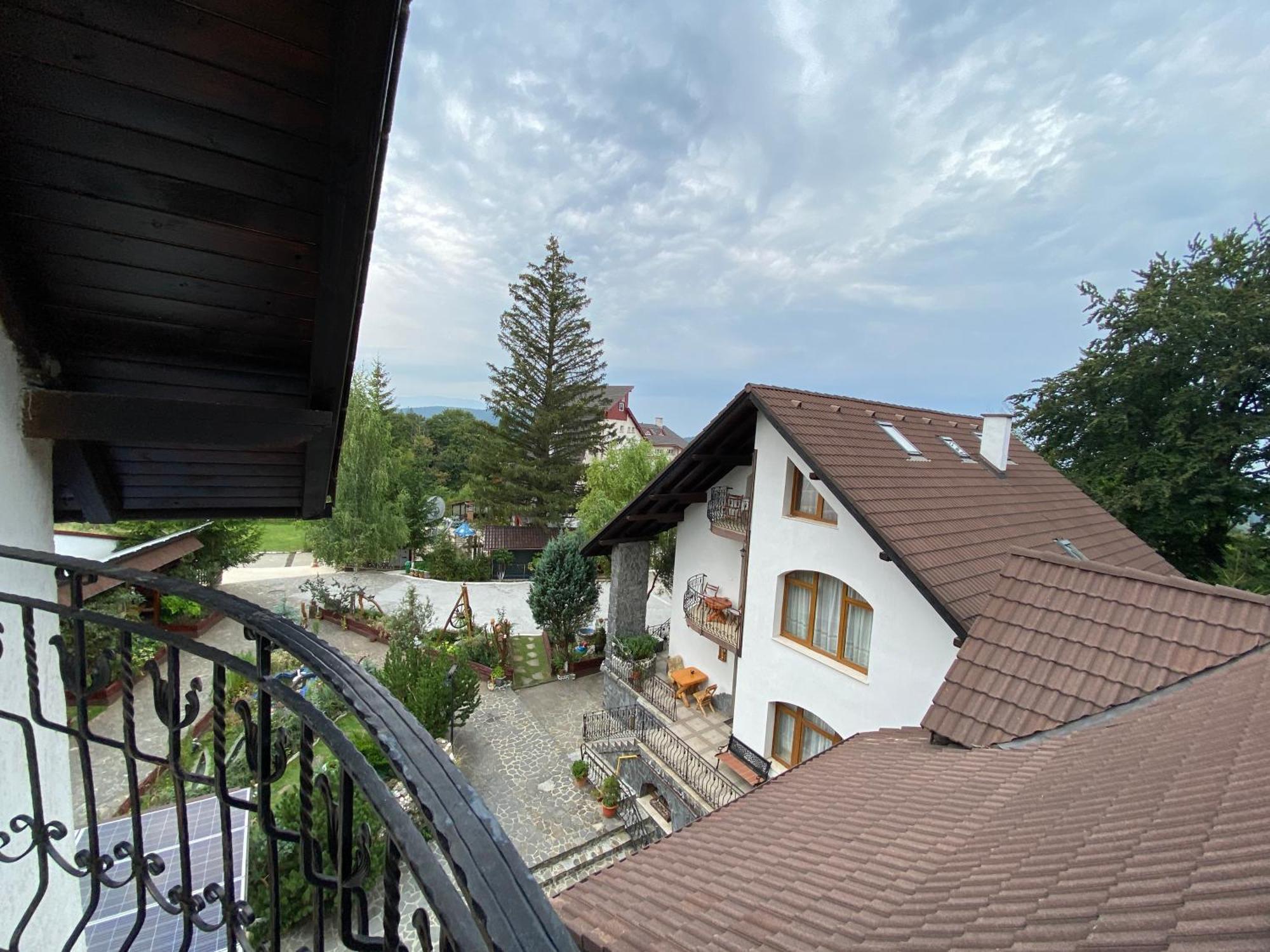 Pensiunea Crocus - Sauna & Billiard Poiana Brasov Værelse billede